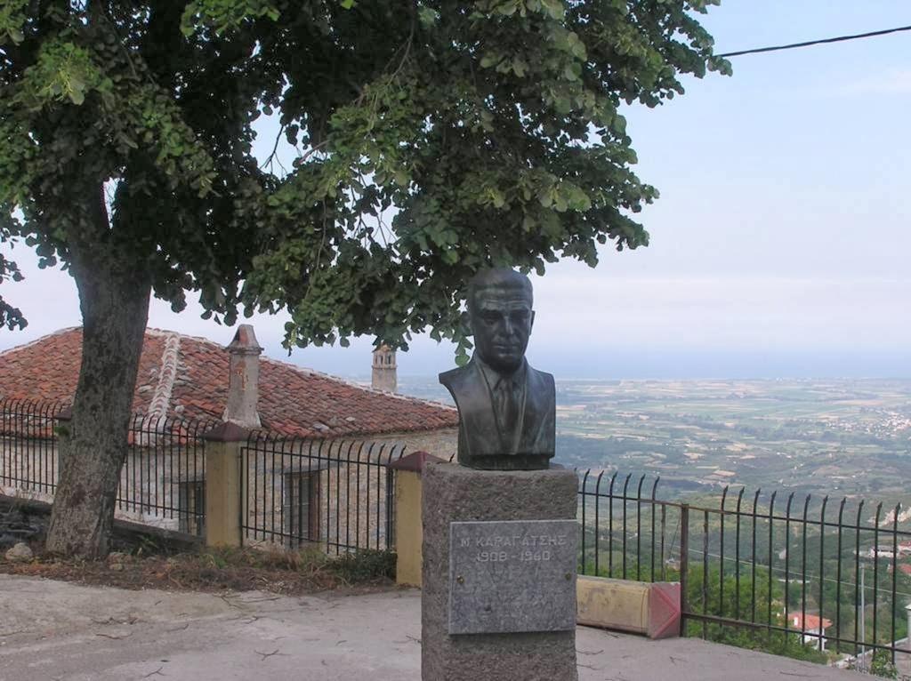 Vassilis Guesthouse Rapsáni エクステリア 写真