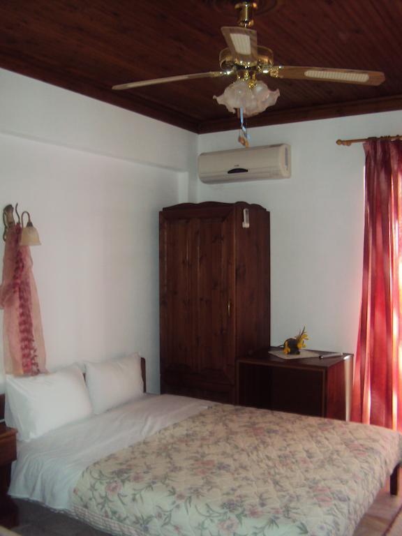 Vassilis Guesthouse Rapsáni 部屋 写真